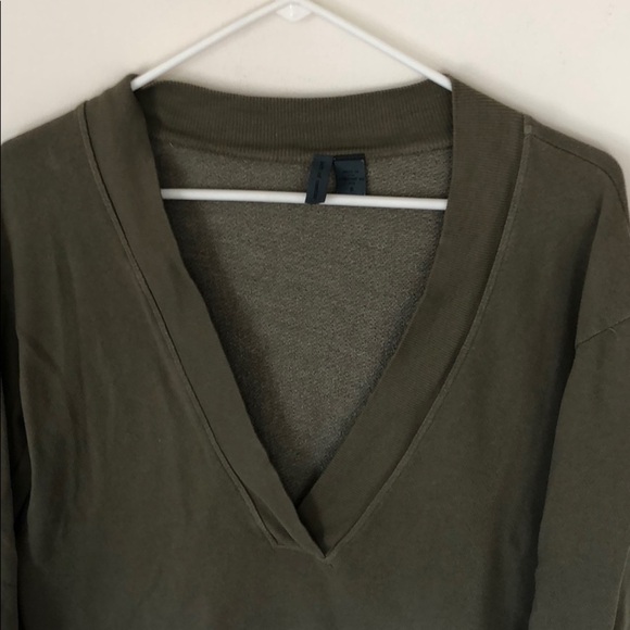 Soft and comfy deep V sweater from Anthro - Picture 2 of 3